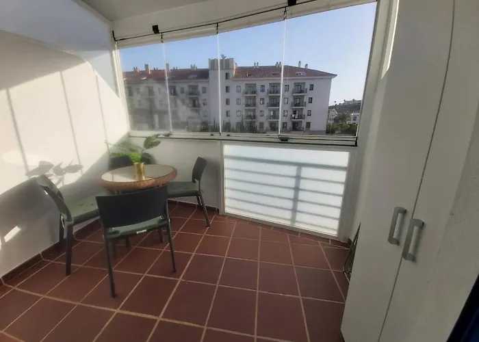 Atico Quintero בנאלמדנה